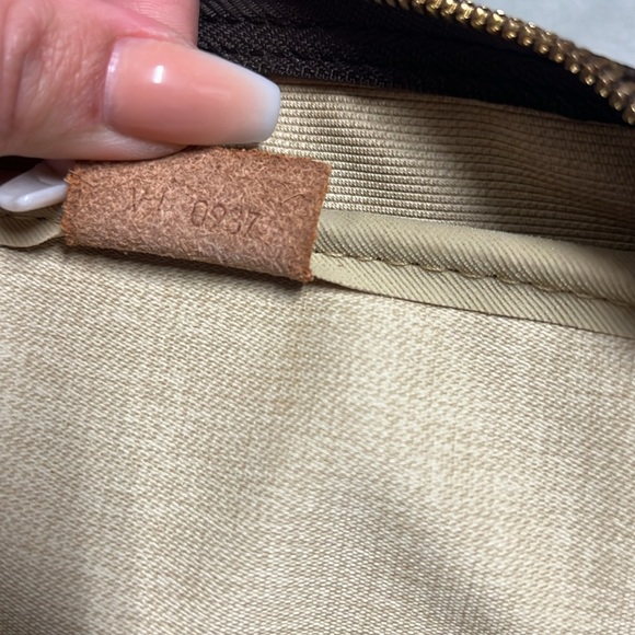 Authentic Louis  Vuitton Deauville  Bowling vanity bag !!! ❤️ - Picture 12 of 17